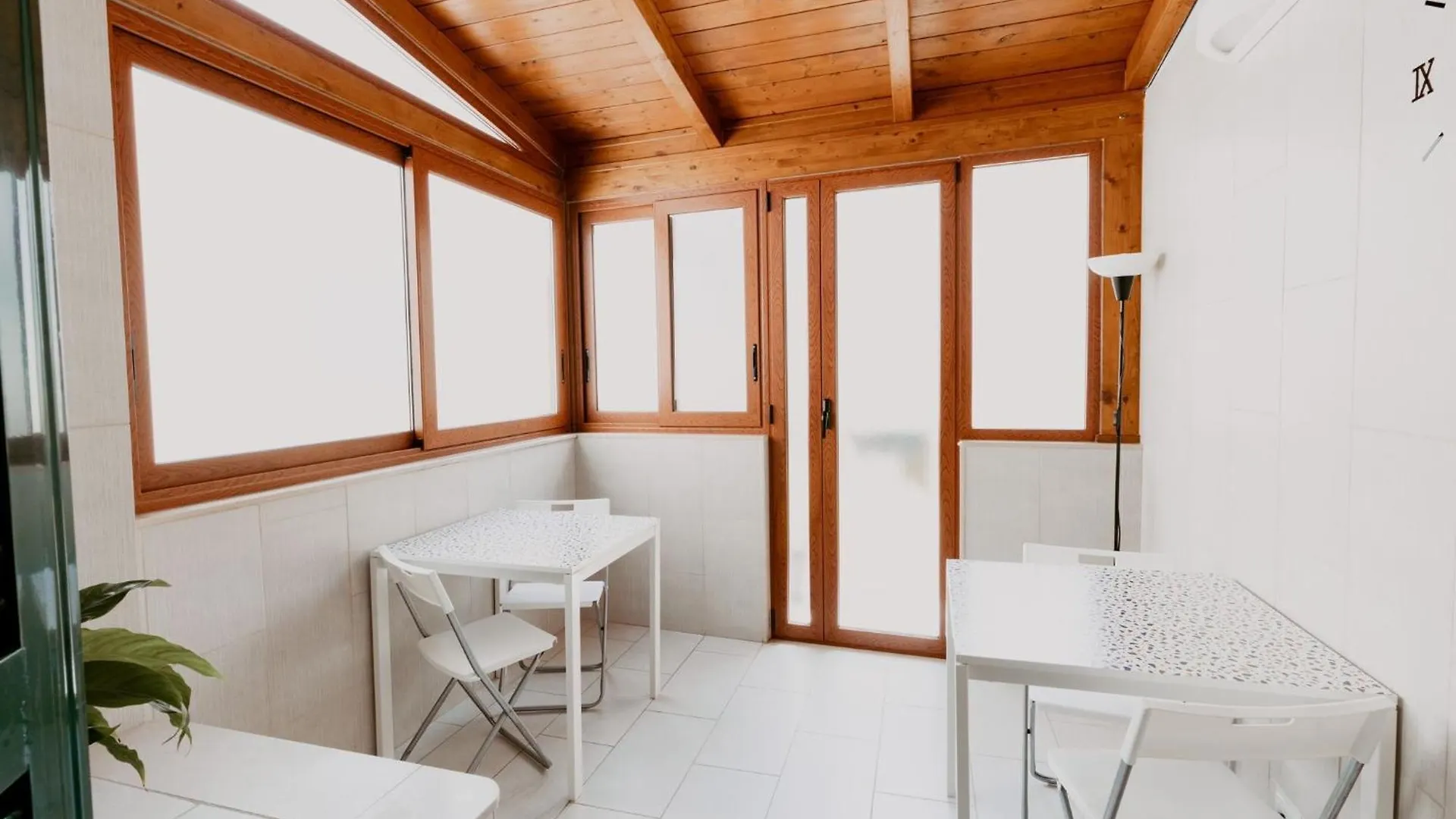 Dimora L'Etual Bed & Breakfast Bari 0*,  Italia